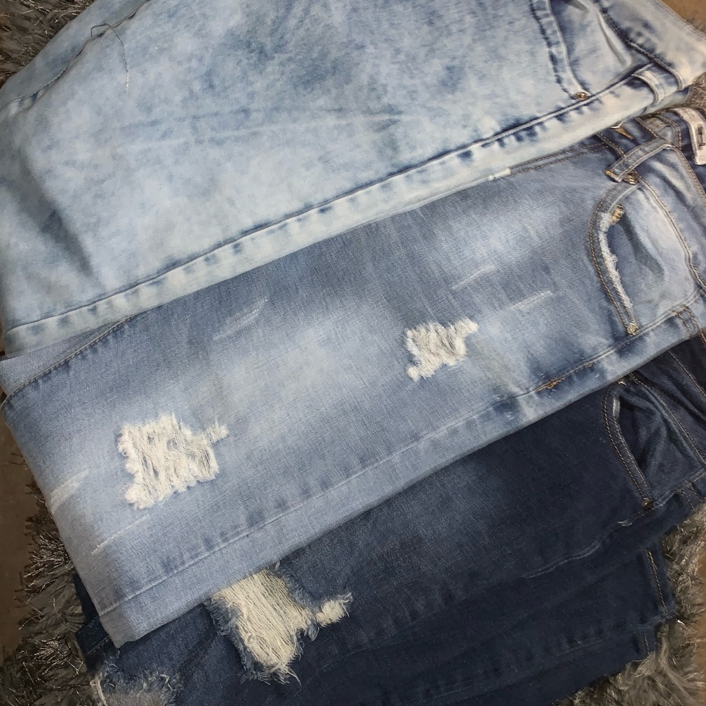 Destroyed Jeans